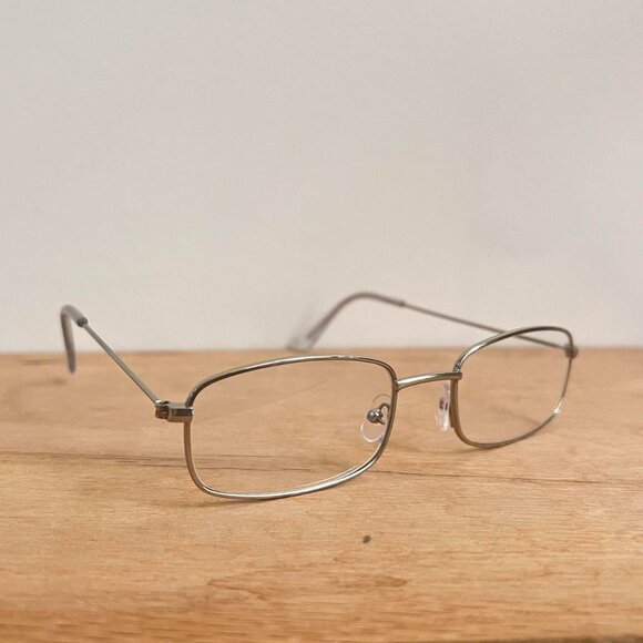 silver trim clear lens sunglasses - Picture 8 of 8